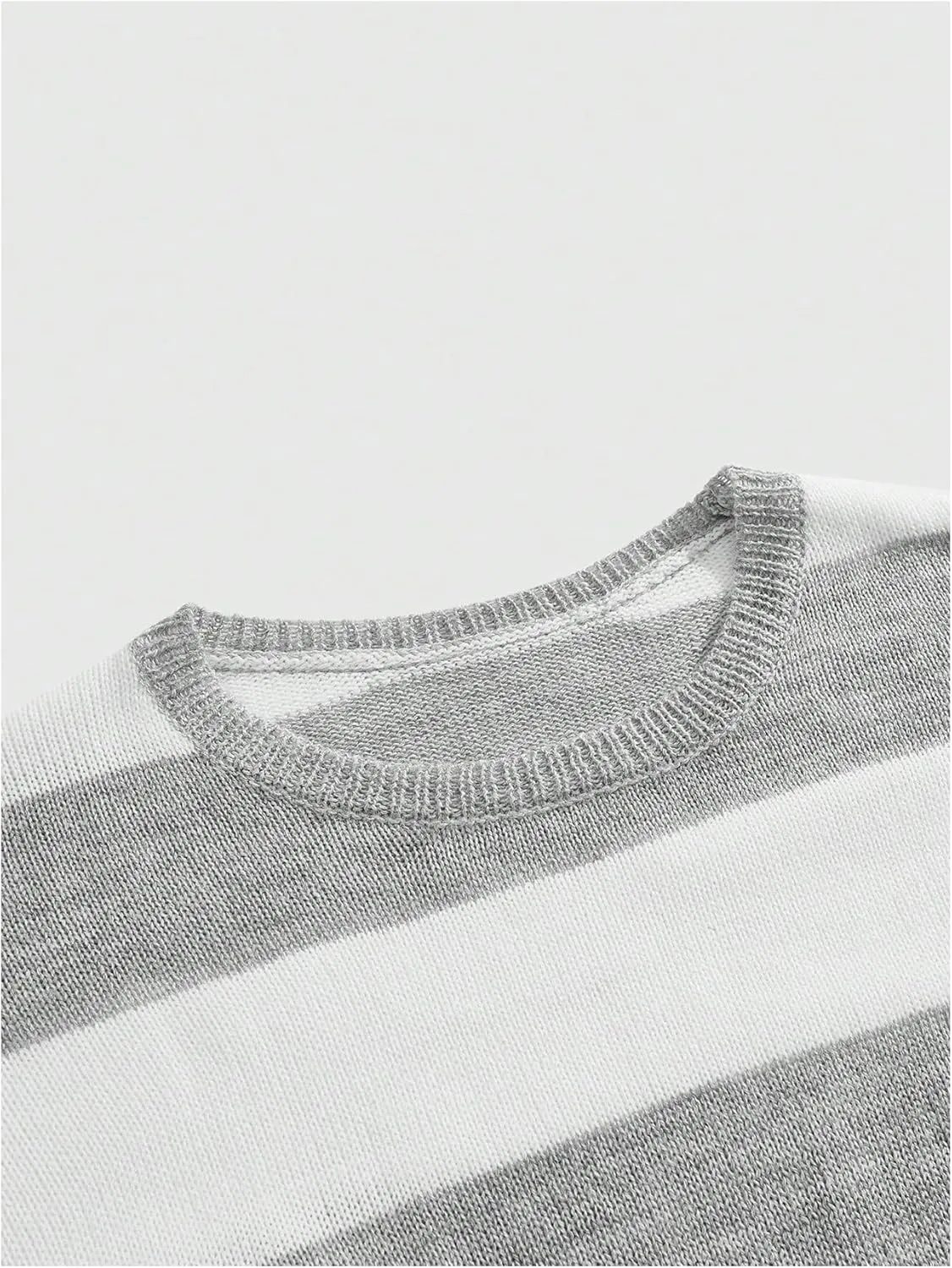 Floerns Men's Striped Pullover Sweater Colorblock Crew Neck Knit Casual Tops
