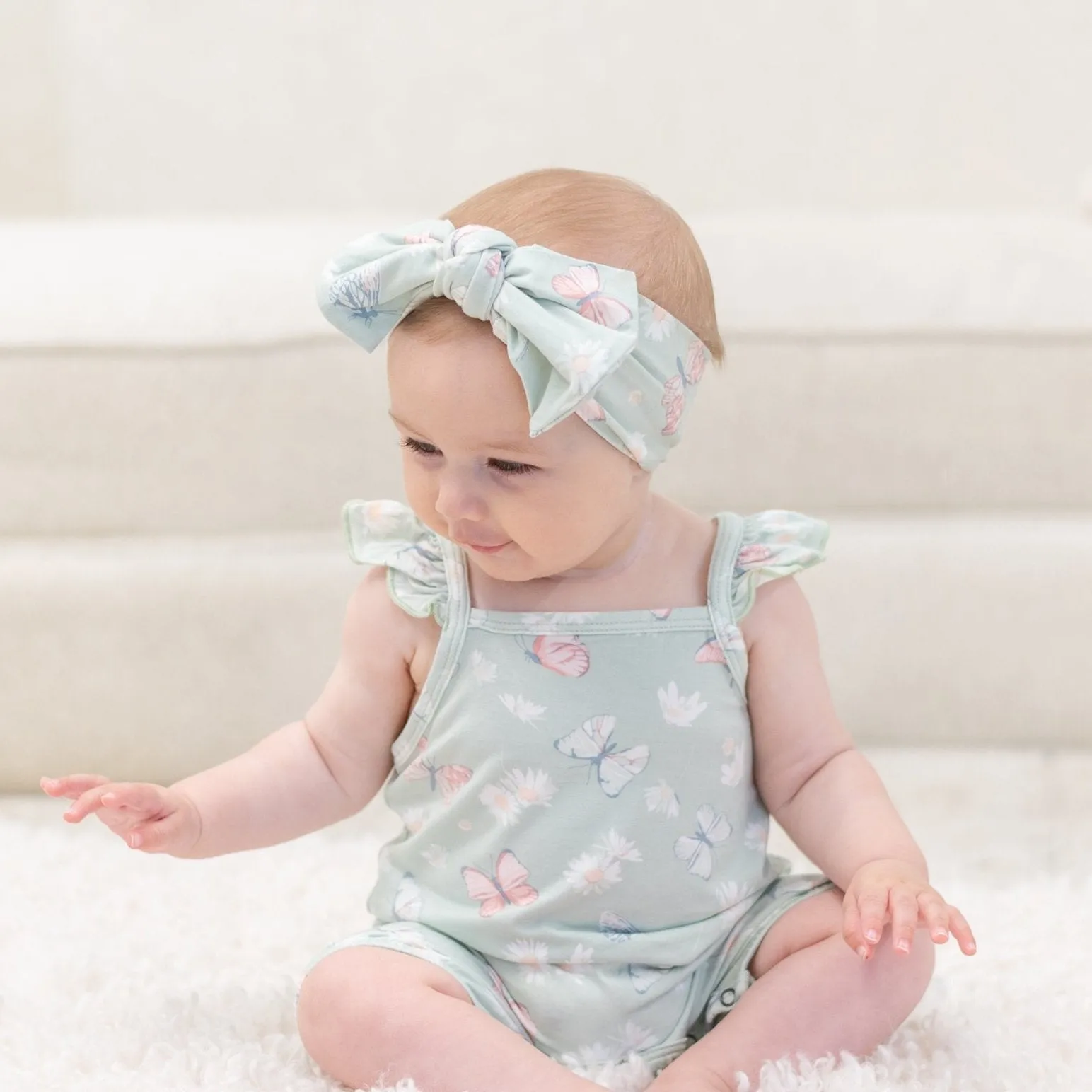 Mint Butterfly Daisy Bamboo Knotted Baby Bow