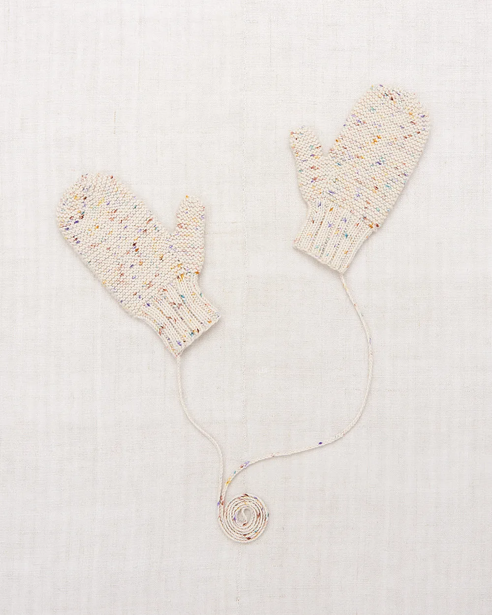Safe Harbor Mittens in Iris Confetti