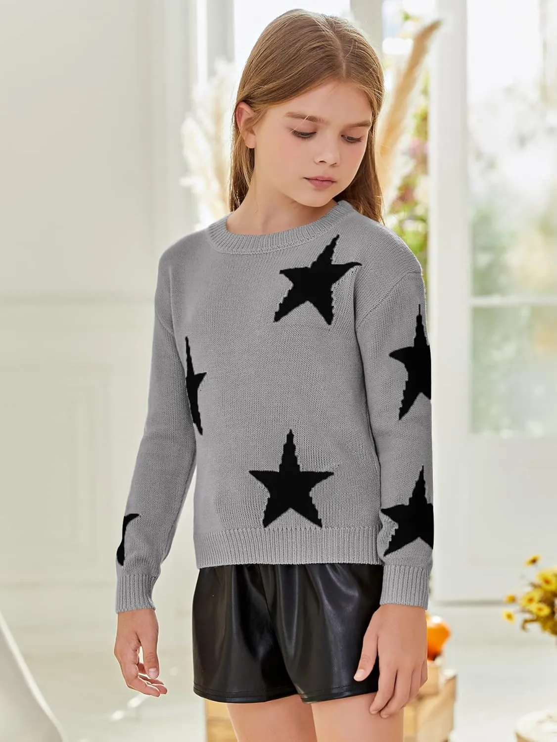 WDIRARA Girl's Star Pattern Round Neck Long Sleeve Sweater Casual Tops