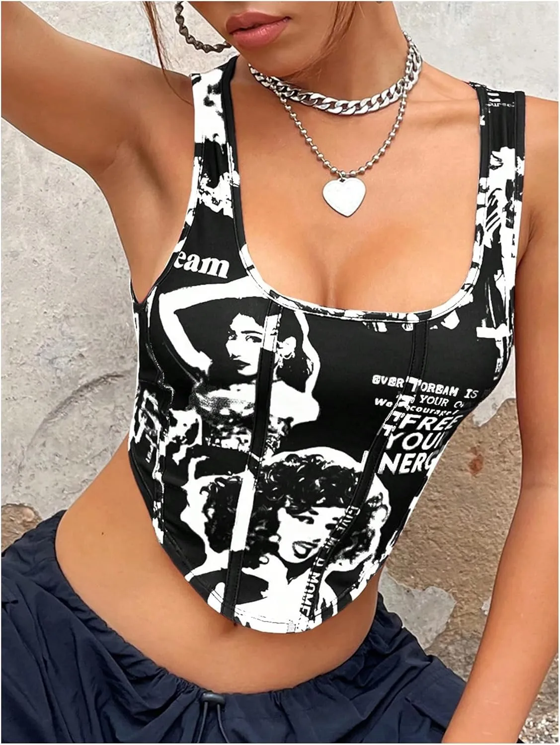 WDIRARA Women's Newspaper Printed Sleeveless Asymmetrical Hem Square Neck Casual Tank Tops