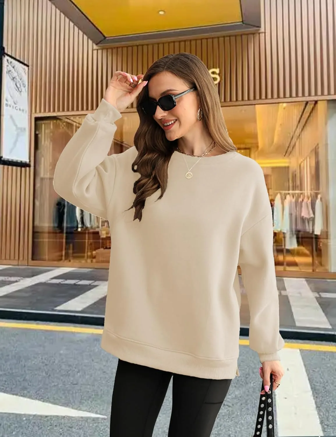 Womens Crew Neck Oversized Sweatshirt with Pockets Long Sleeve Pullover Cotton Hoodies Casual Tops Winter 2025