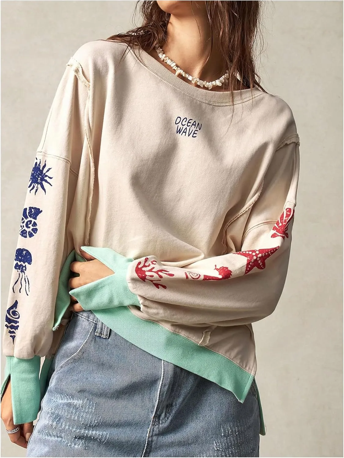 Women's Graphic Crew Neck Sweatshirt Split Hem Drop Shoulder Long Sleeve Pullover Casual Tops