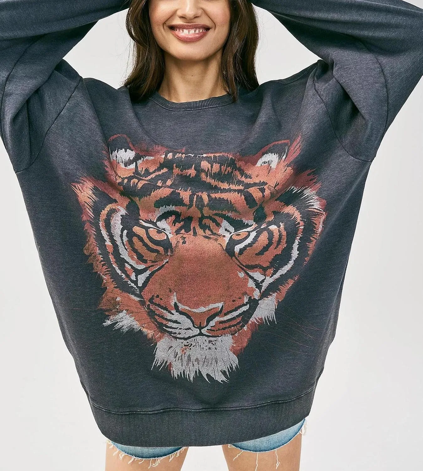 Yoawdats Women's Oversized Crewneck Graphic sweatshirt Trendy Tiger Print Long Sleeve Loose Fit Pullovers Fall Casual Tops